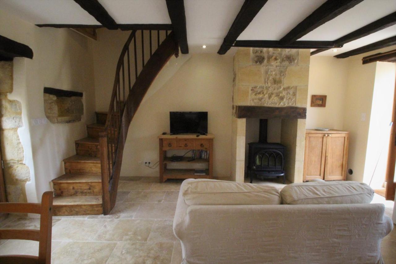 Joli Gite Pour 5 Personnes : Chez Cherrie Saint-Julien-de-Lampon Екстериор снимка