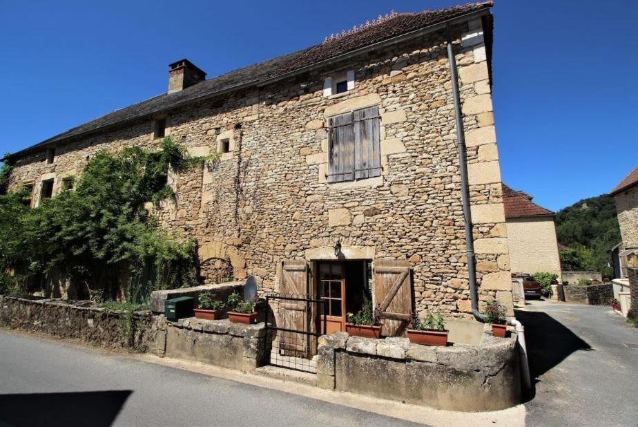Joli Gite Pour 5 Personnes : Chez Cherrie Saint-Julien-de-Lampon Екстериор снимка